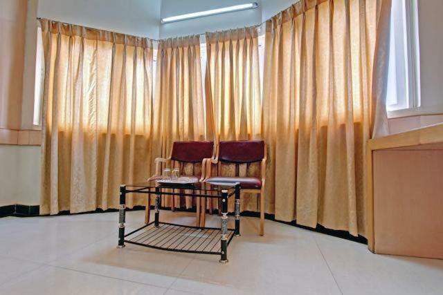 Bharati Lodge Hubli Ngoại thất bức ảnh