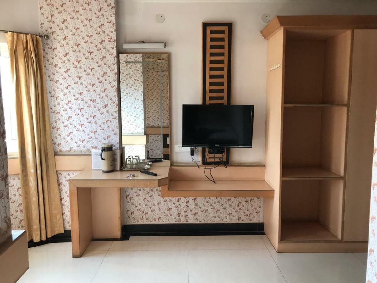 Bharati Lodge Hubli Ngoại thất bức ảnh